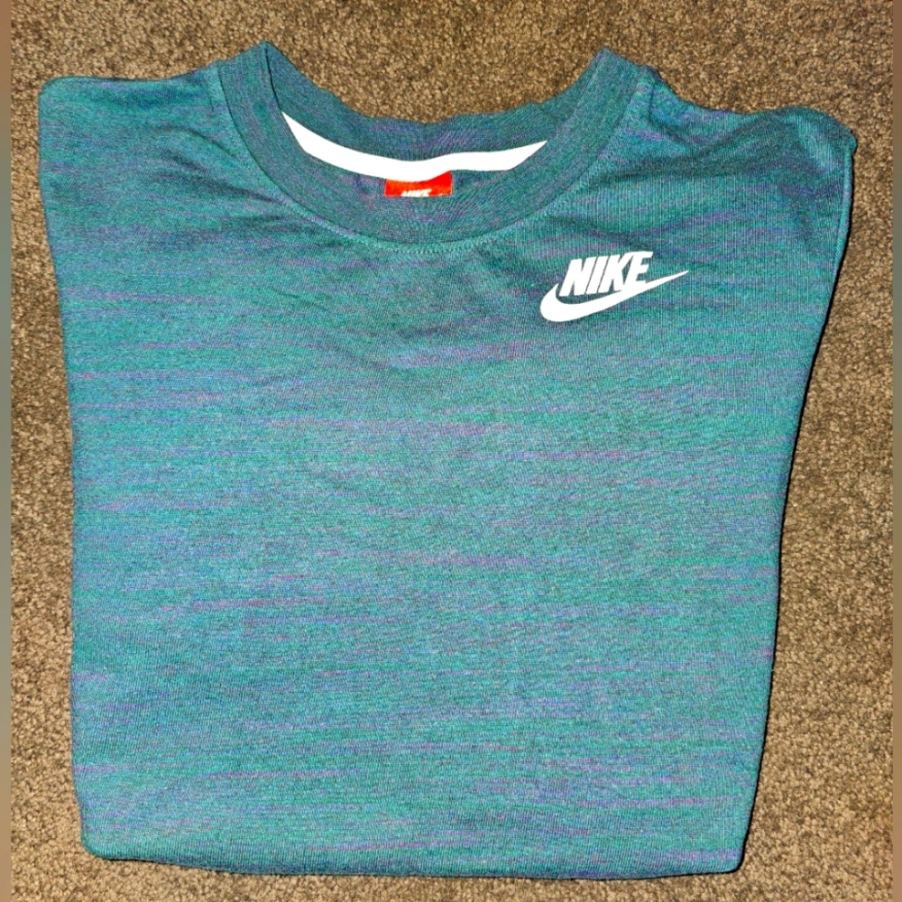 Nike Lightweight Sweatshirt
